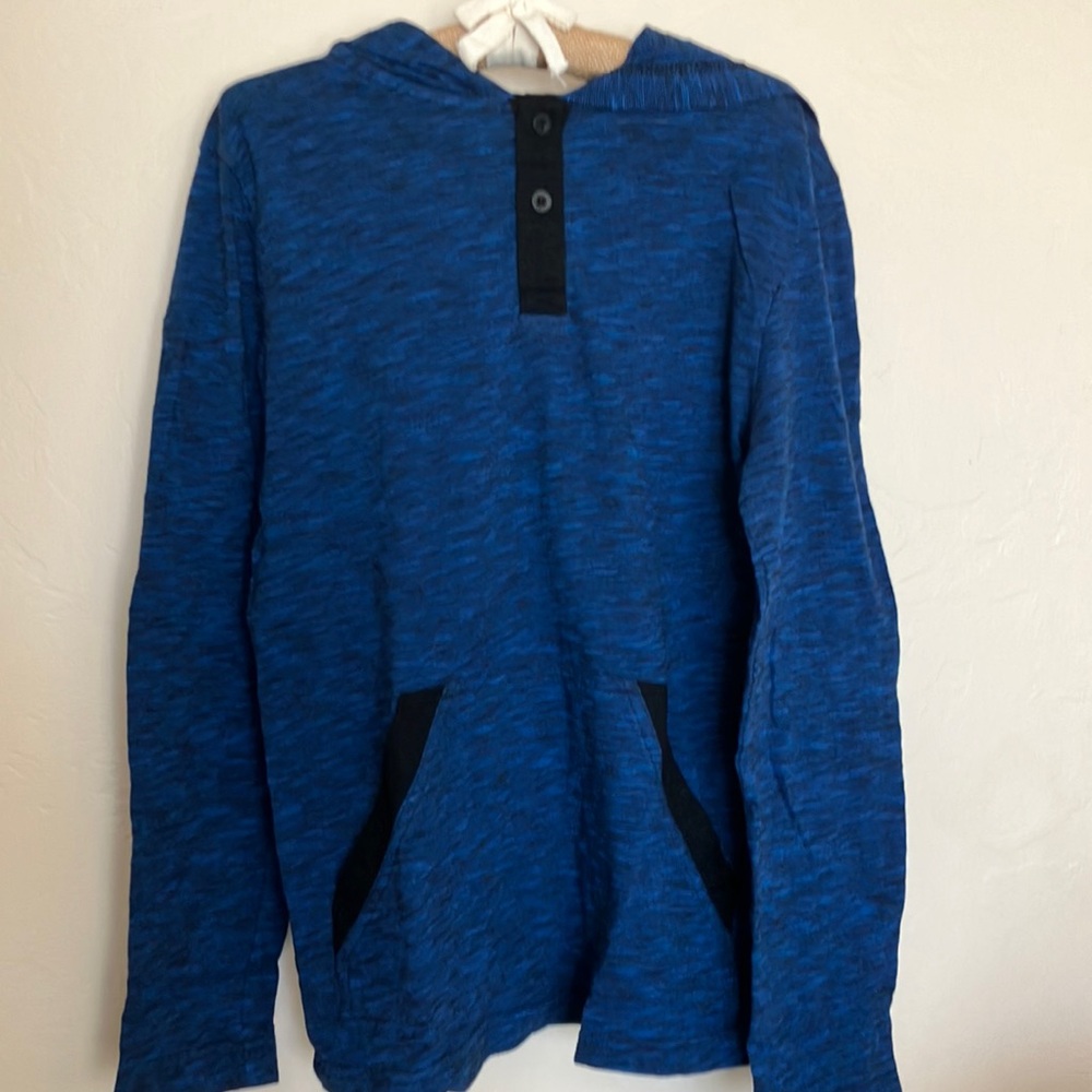 Tony Hawk Long-sleeved Hooded Shirt, Size M.